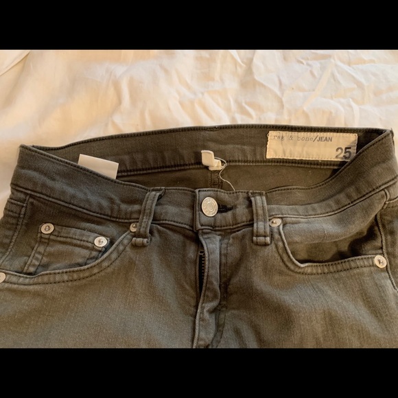 Rag & Bone Size 25 skinny jeans. - Picture 2 of 3